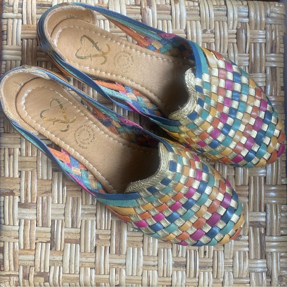 Fiesta Feet Unicorn size 6 - Picture 2 of 6